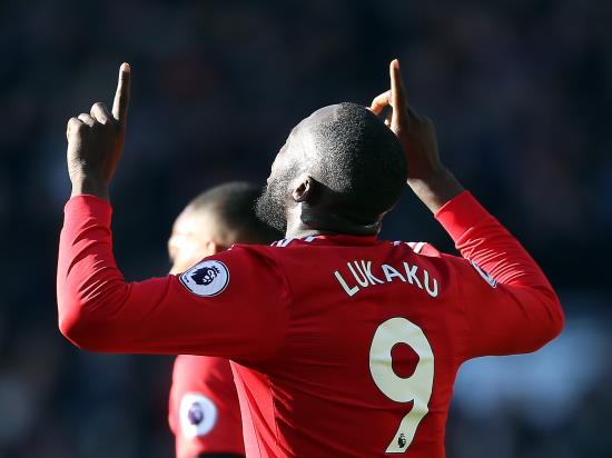 Manchester United 2 - 1 Chelsea: Romelu Lukaku stars as Manchester United come from behind to beat Chelsea