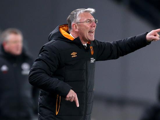 “Very annoyed” Adkins slams Hull after home loss to Millwall