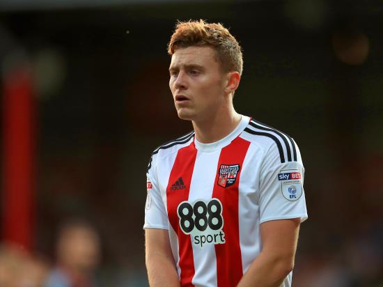 Brentford hold on for draw despite Sawyers’ late red card