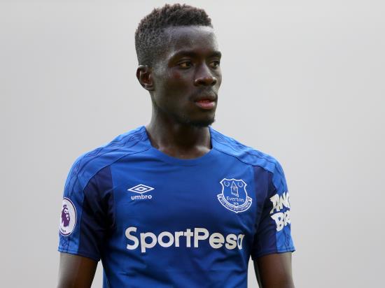 Midfielder Gueye to face late fitness test for Everton