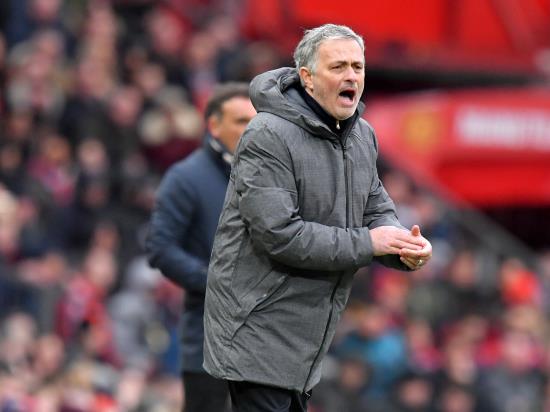 Mourinho likes what he sees as United see off Swansea