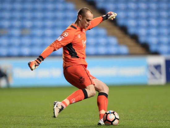 Bentley hails keeper Barry Roche as clean sheet keeps Morecambe in League Two