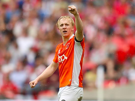 Mark Cullen piles misery on Plymouth as Blackpool win despite two late red cards