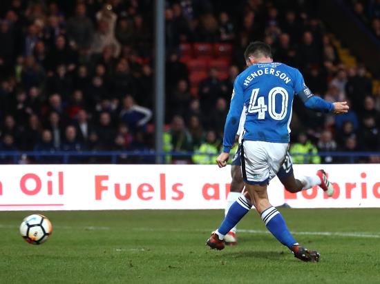 Henderson spot-on for Rochdale as Bradford suffer another defeat