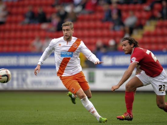 Davies pushing to begin second spell at Blackpool