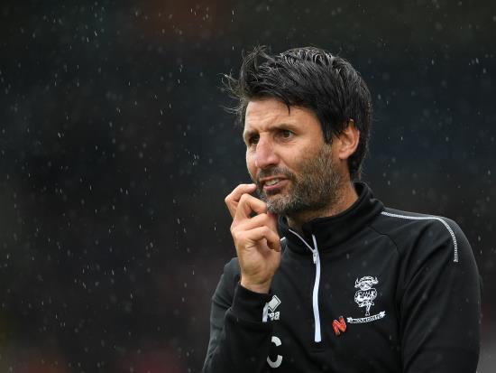 Danny Cowley apologises to fans after Lincoln are held in Carlisle draw