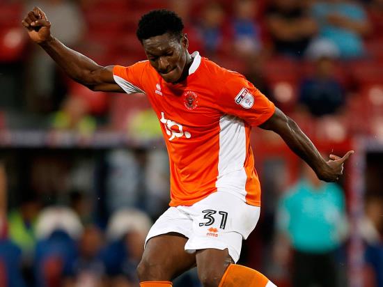 Blackpool move to fringe of play-offs with victory over Southend