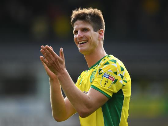 Klose snatches point for Norwich at Brentford