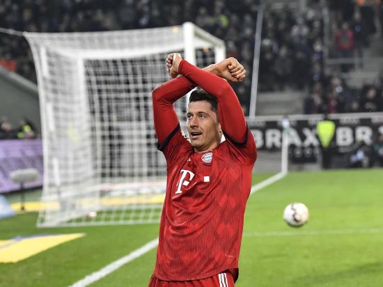 Five-star Bayern dispatch Monchengladbach to move level with leaders Dortmund