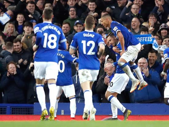 Richarlison and Sigurdsson on target as Everton dent Chelsea’s top-four hopes