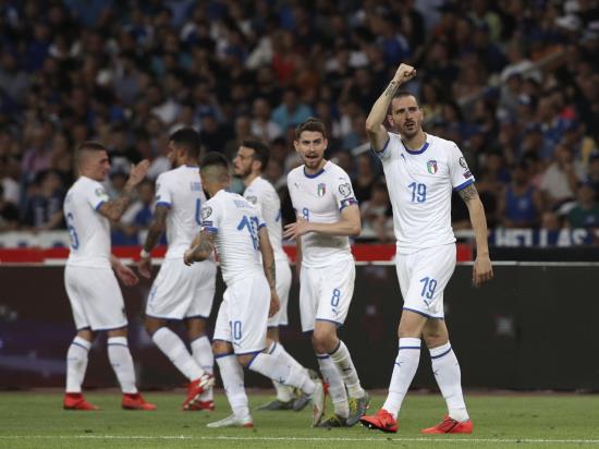 Dominant Italy sweep aside Greece