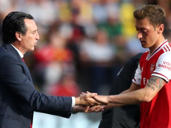 Frankfurt vs Arsenal - Emery insists Ozil needs rest despite playing just 71 minutes this season