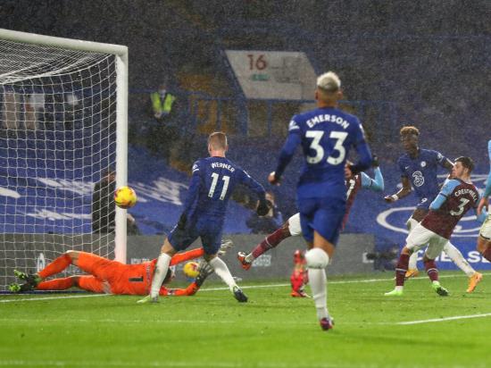 Tammy Abraham brace puts icing on Chelsea victory over West Ham