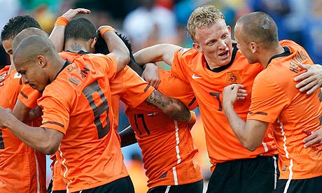 World Cup 2010: Dirk Kuyt taps in to seal win for Holland over Denmark