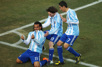 World Cup 2010: Argentina 3-1 Mexico: Carlos Tevez Double Sends Albiceleste Into Quarter-Finals