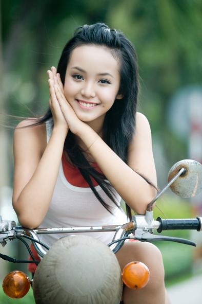 All about Sweet & Innocent Vietnamese Model Le Hoang Bao Tran