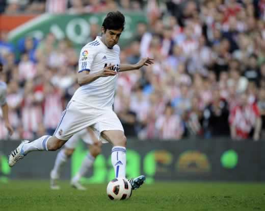 Real Madrid's Kaka Pours Cold Water Over Possible Move Away