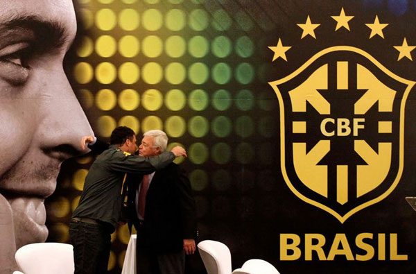 Luiz Nazario De Lima Ronaldo say goodbye to his national team
