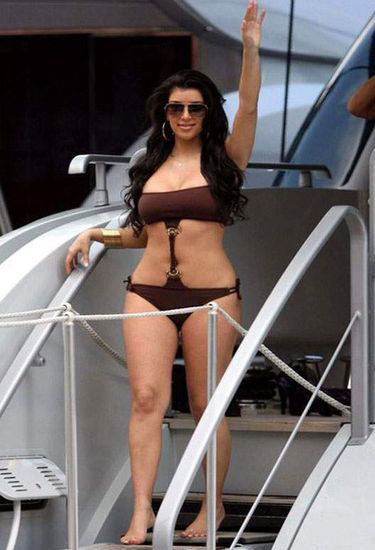 Kim Kardashian sexy pictures