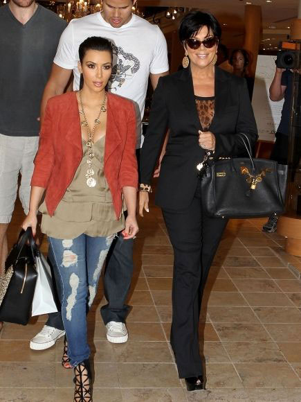 Kim kardashian and Kris Humphries has registered in Beverly Hills