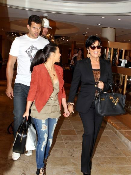 Kim kardashian and Kris Humphries has registered in Beverly Hills