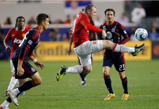Rooney beats Becks in US clash
