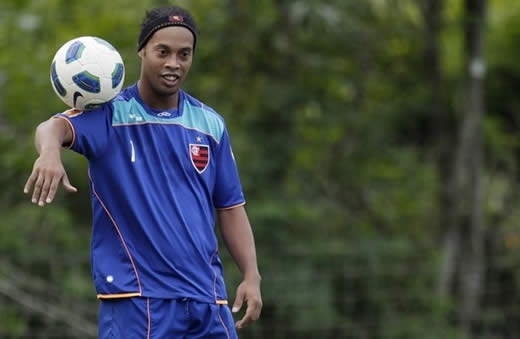 Brazil recall for Ronaldinho