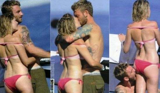 Daniele De Rossi kissing her girlfriend in Ponza