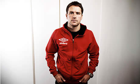 Michael Owen: 'It would be too much of a waste for me to retire early' - The striker has been criticised for coasting at Manchester United but remains as ambitious as ever