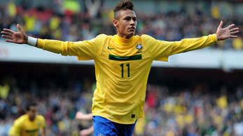 Ronaldo: Neymar, move to Europe