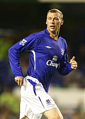 Duncan Ferguson working for free as coach at Everton