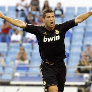 Ronaldo sees future at Real