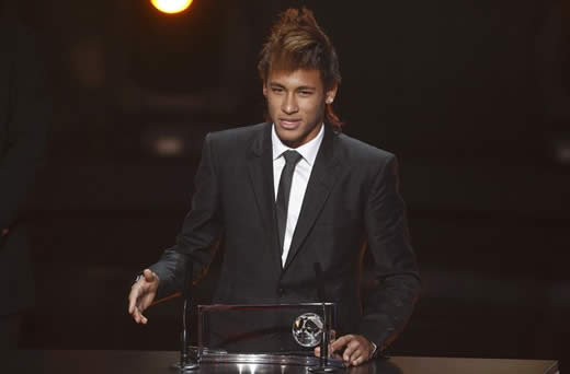 Neymar to play for Santos until 2014