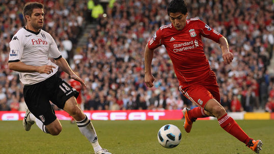 Report: PSG out to tempt Suarez