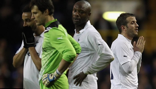 Muamba critically ill in hospital after collapse during Bolton's FA Cup tie at Spurs