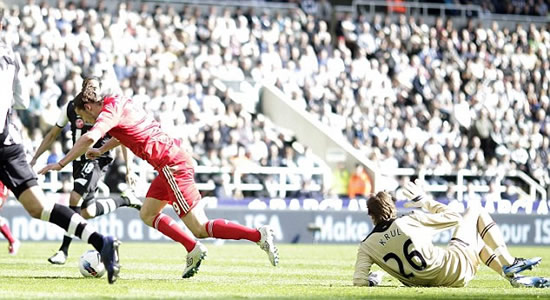 Carroll's £35m fee despair: Liverpool striker reveals price-tag torment