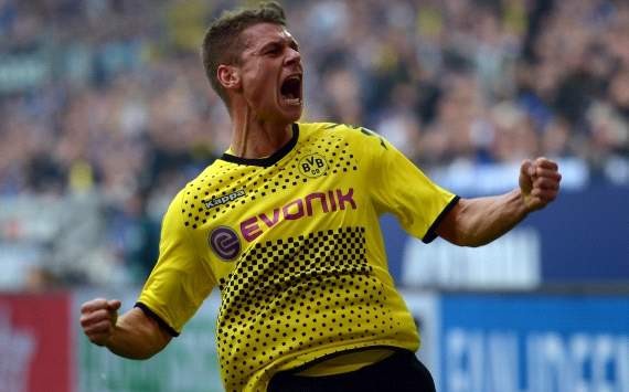 Dortmund's Piszczek remaining coy on Real Madrid reports
