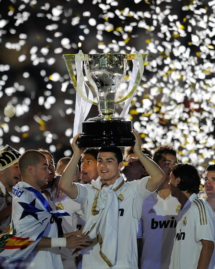 Real Madrid's title celebration - Real Madrid hit 100-points mark in La Liga final