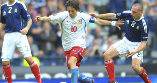 Rosicky worry for Czechs - Captain to undergo assessment on leg muscle injury