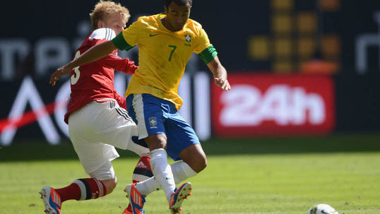 Mourinho scouts Brazil's Lucas