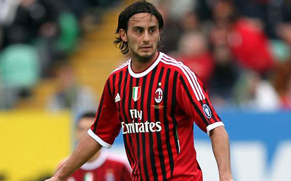 Liverpool keen for Aquilani to seal full-time AC Milan move - report