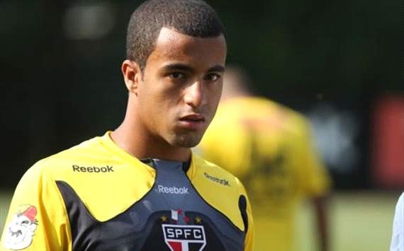 Inter keen to rival Manchester United for Lucas Moura, reveals Moratti