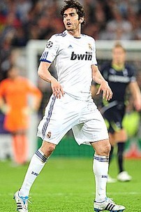 Kaka kicked out in Modric move