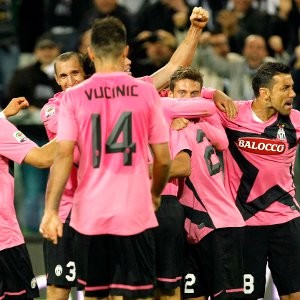 Conte ban undermines Juve title defence