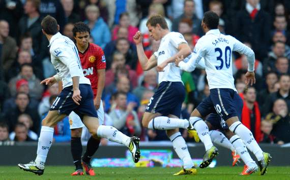 Manchester United 2-3 Tottenham: Vertonghen, Dempsey & Bale on target as Spurs weather second-half storm