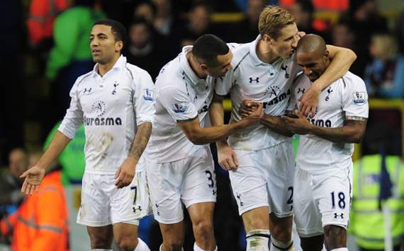 Tottenham 3-1 West Ham: Defoe at the double to torment former club