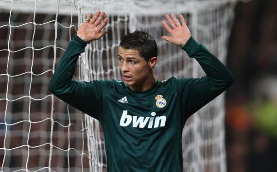 Manchester United 1-2 Real Madrid (Agg 2-3): Ronaldo pounces decisively after Nani sees red