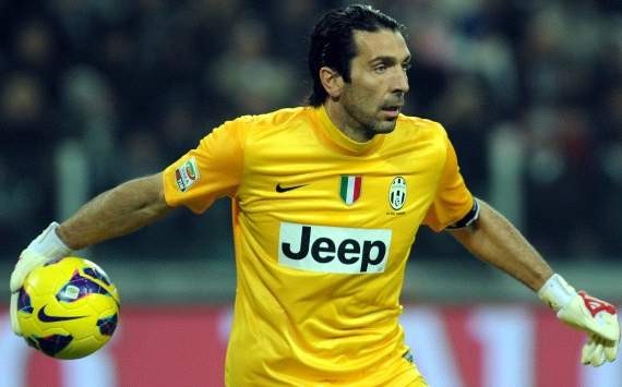 'Pirlo is a class above the rest' - Buffon