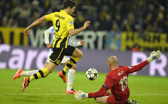 Borussia Dortmund 3-2 Malaga (Agg 3-2): Reus & Santana net in injury-time to seal victory in breathless encounter