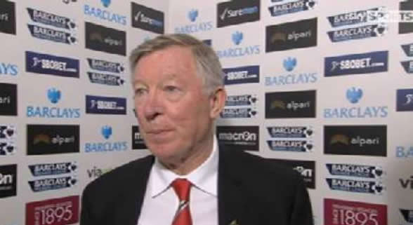 Manchester United boss Sir Alex Ferguson says Andy Carroll should have been sent off De Gea challege